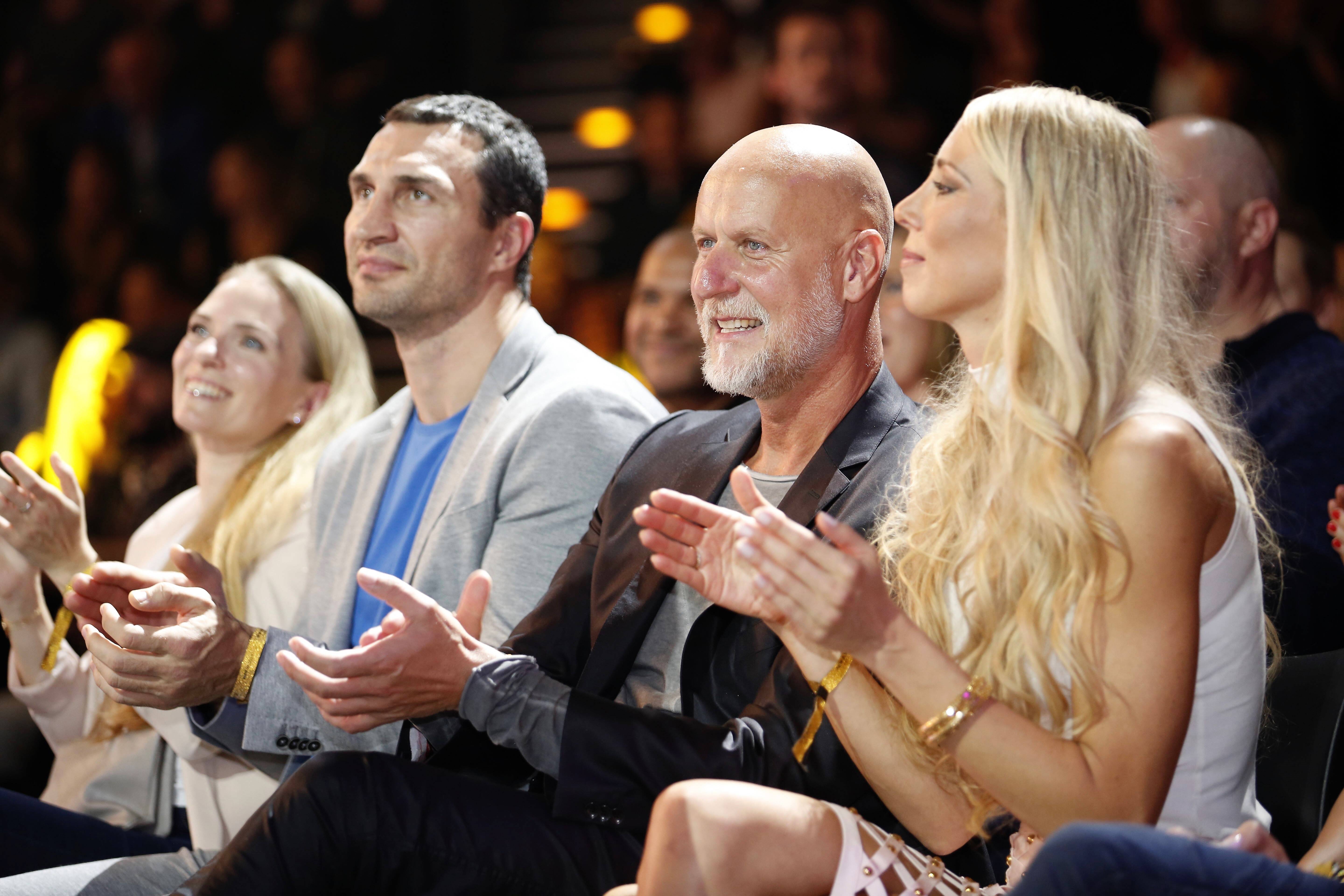 Abgestürzter “McFit Gründer“  - Rettungskräfte finden erste Trümmerteile! Gibt es noch Hoffnung?