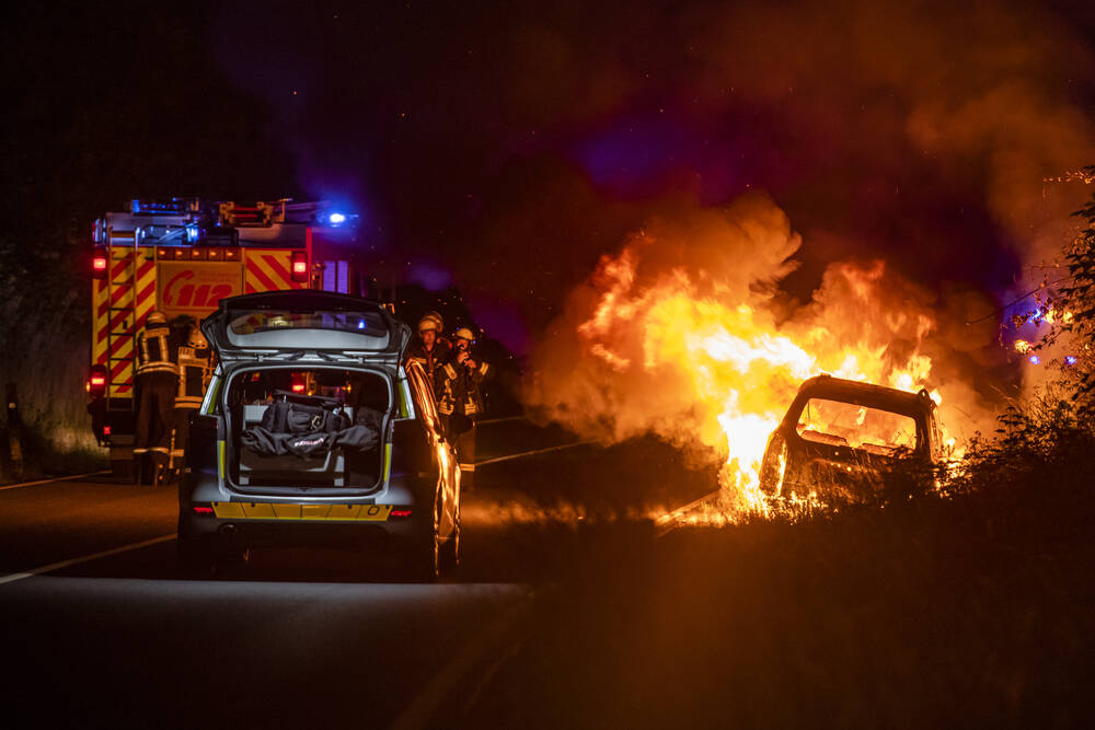 Massencrash auf der Autobahn - Insgesamt 5 Fahrzeuge miteinander kollidiert - Mehrere Verletzte gemeldet