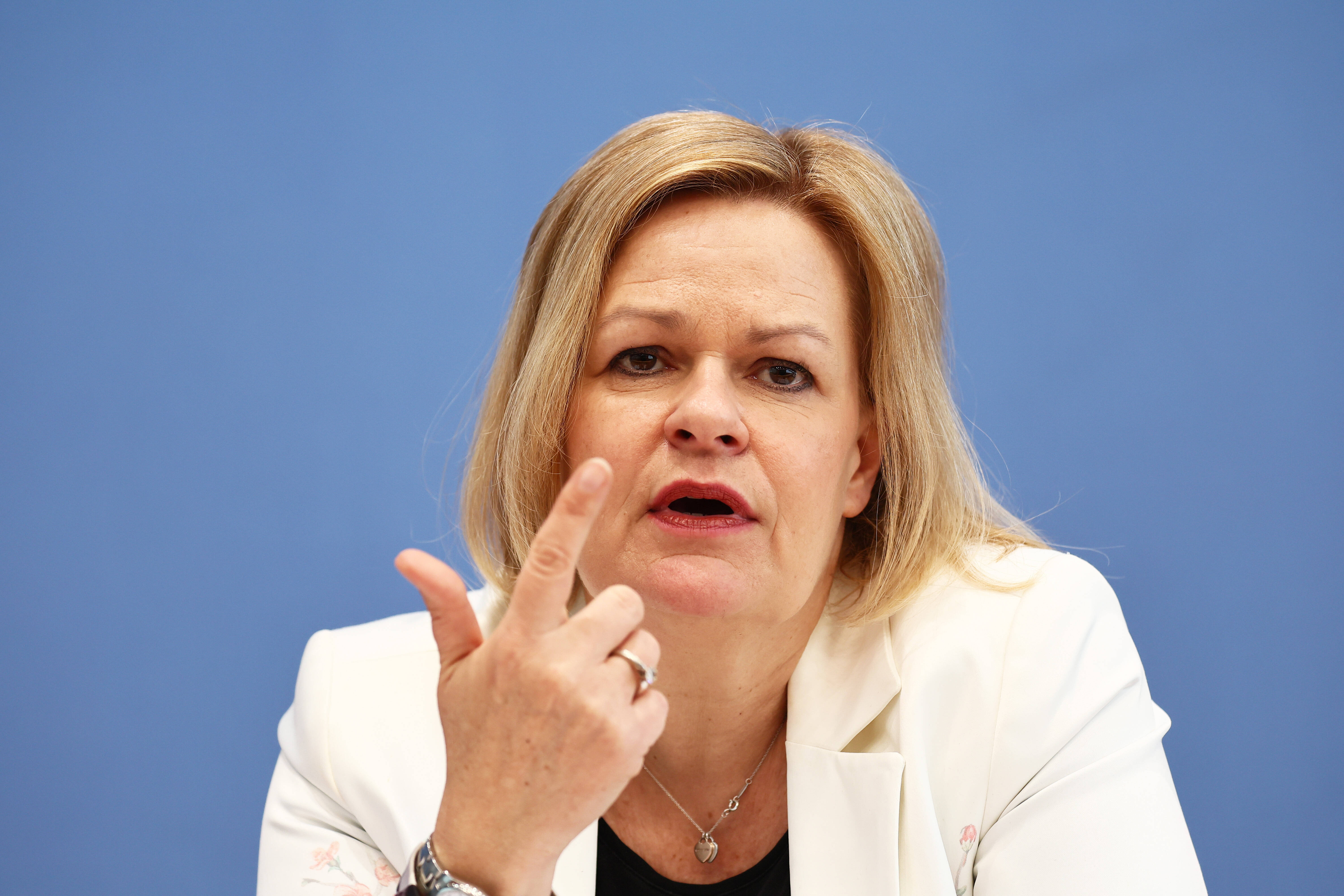 Aufstand gegen Scholz! Bürgermeister und Landräte schreiben Brandbrief wegen des Zustroms von Ausländern